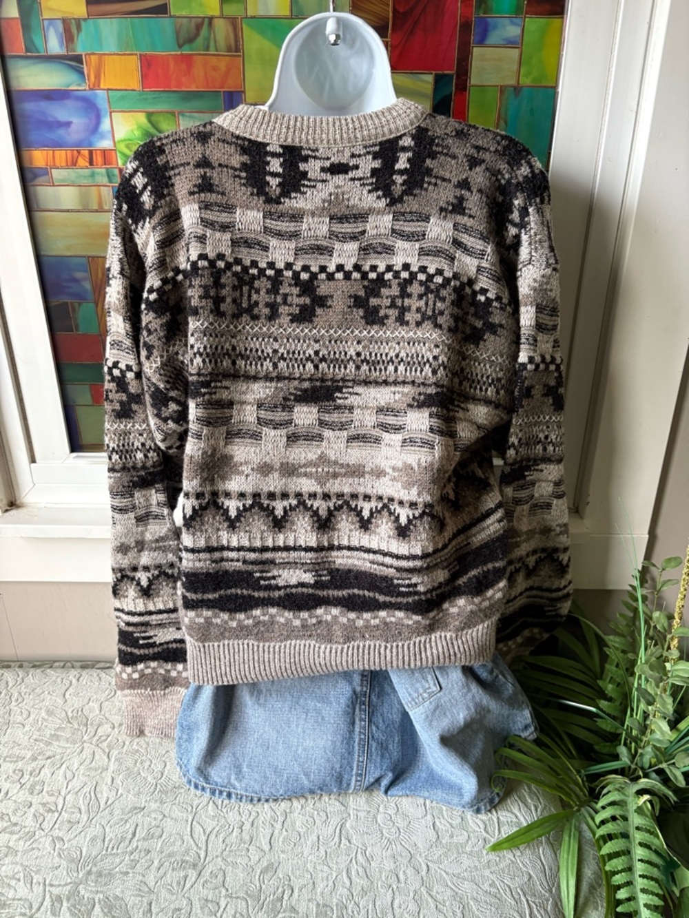 Sweater - Picture 2 of 4